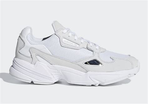 witte adidas falcon|White .